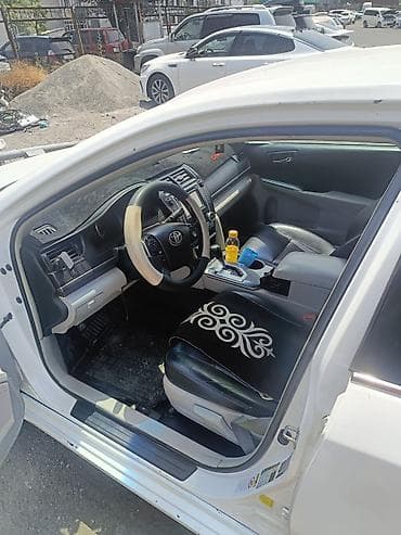 Toyota Camry: 2013 г., 2.5 л, Автомат, Гибрид, Седан — 5