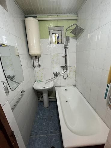 🏡 Продаётся частный дом в ж/м Ак-Орго, Бишкек ✨ 🛏️ 5 комнат 🌿 — 5