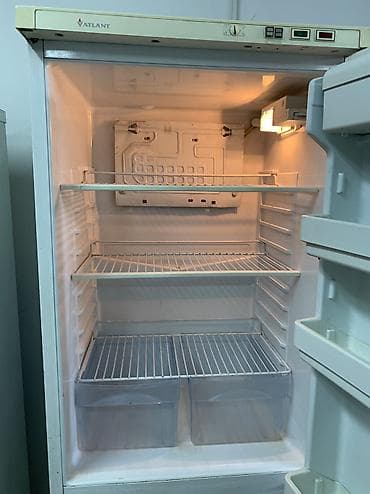 холодильник для офиса: Холодильник Atlant, Б/у, Двухкамерный, 60 * 175 * 60 — 4