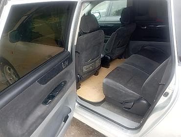 порог: Toyota Ipsum: 2003 г., 2.4 л, Автомат, Бензин, Минивэн — 6