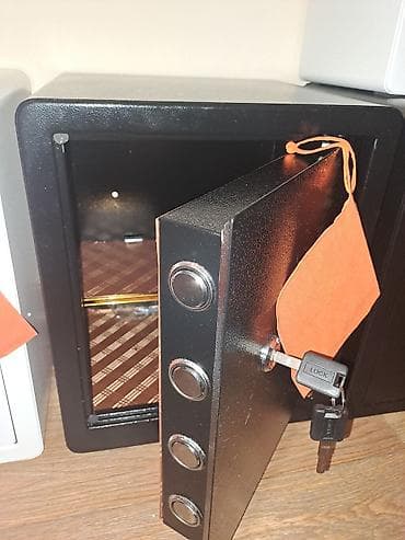 рассрочка ковров: Сейф размер 45 38 32 внутренний размер 433627 цвет белый и черный — 6