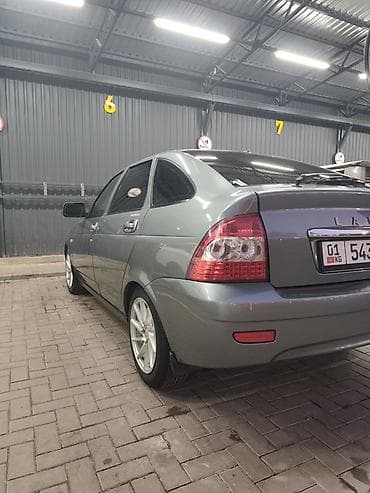 prius plus: ВАЗ (ЛАДА) Priora: 2010 г., 1.6 л, Механика, Бензин, Хэтчбэк — 2