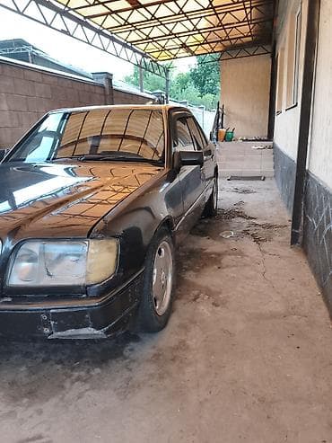 Продажа авто: Mercedes-Benz E-Class: 1993 г., 2.2 л, Механика, Бензин, Седан — 4
