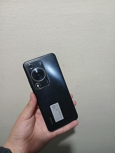 aion v plus: Huawei Nova Y70, 128 ГБ, цвет - Черный — 1