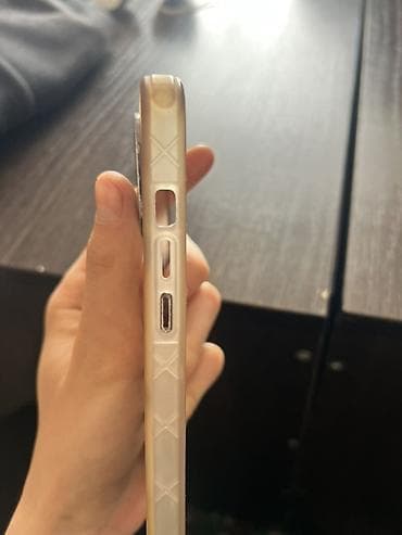 xbox core: Продаю: Чехол: 13,14 iphone 60сом, нет кнопок громкости и звука Часы — 2