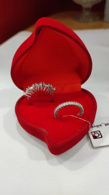 эксклюзивные свадебные пригласительные: Кольцо 2в1 Серебро 925 Размеры имеются Цена 2800сом Есть доставка — 4