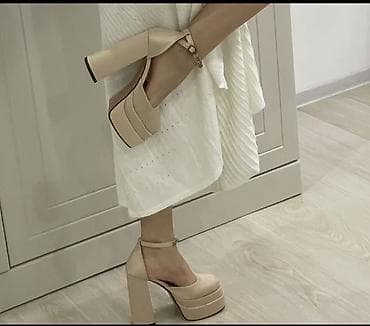 туфли версаче: Туфли, 37, 37.5, 38, Versace, Б/у, цвет - Бежевый — 1