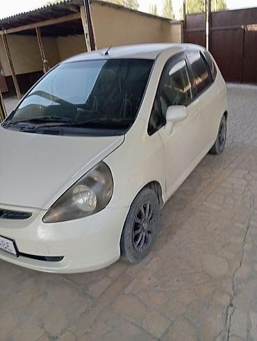 купить асфальтоукладчик бу: Honda Fit: 2003 г., 1.5 л, Вариатор, Бензин, Хэтчбэк — 3