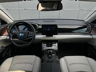 bid e5: BYD E9: 2021 г., 0.1 л, Автомат, Электромобиль, Седан — 4