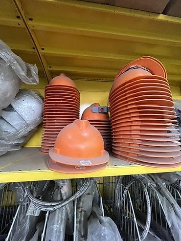 каска жилет: Каска строительная, В наличии — 1