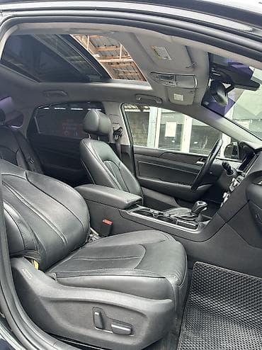 step 2: Hyundai Sonata: 2018 г., 2.4 л, Автомат, Бензин, Седан — 10