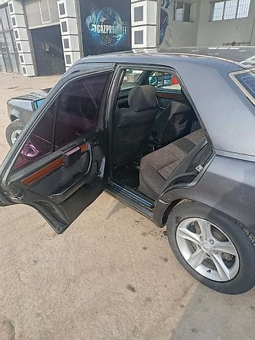 мерс 450: Mercedes-Benz 190: 1994 г., Механика, Седан — 5