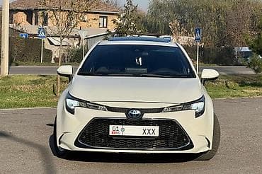 Toyota Corolla: 2019 г., 1.8 л, Вариатор, Гибрид, Седан at lalafo.kg Toyota Corolla: 2019 г., 1.8 л, Вариатор, Гибрид, Седан