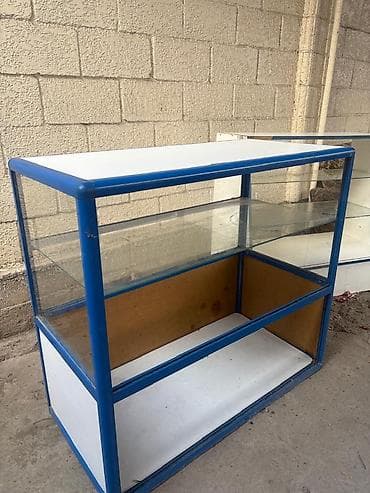 чёрный ящик: Стеклянные прилавки/витрины для магазина - Два вида: 1) Наклонная — 3