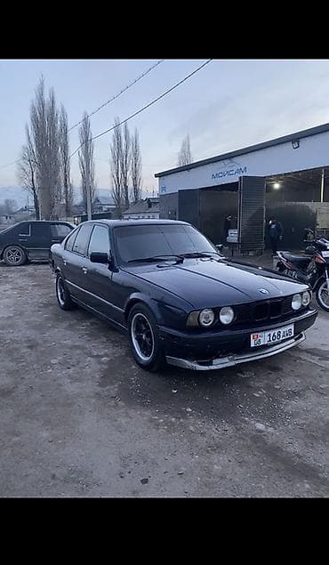 audu a4: BMW 5 series: 1991 г., 2 л, Механика, Бензин, Седан — 3