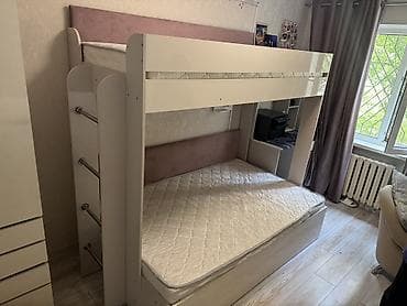 sofa bed: Двухъярусная кровать с механизмом, мягкими спинками и двумя матрасами — 1