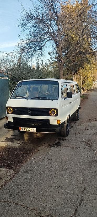 тесла модел с: Volkswagen Transporter: 1984 г., 1.8 л, Бензин, Фургон — 1