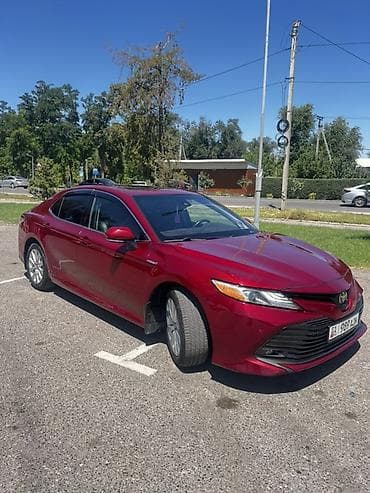 Продажа авто: Toyota Camry: 2018 г., 2.5 л, Вариатор, Гибрид, Седан — 2