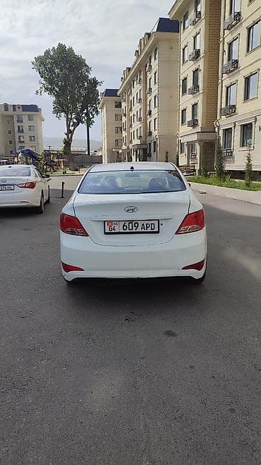 td 05: Hyundai Solaris: 2014 г., 1.6 л, Механика, Бензин, Седан — 4