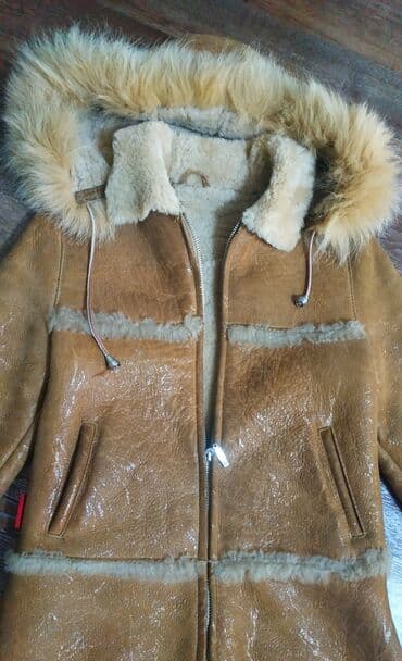 куртка подростковая зимняя: Куртки: цветная (зима)1200с., бежевая 1тыс.,синяя (13лет) 800с. — 5