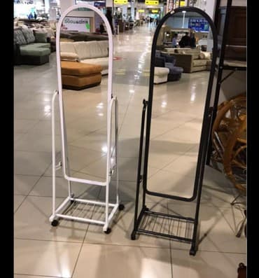 Узар: Зеркало на калесиках.
Цена: 2500