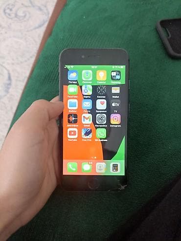 акумулятор холода: IPhone 8, Б/у — 1