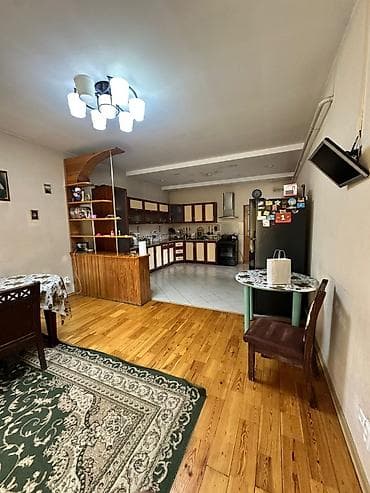 бакай ата бишкек: Продается дом напротив Азия Мол 📍Локация: Горького/Пожарского — 5