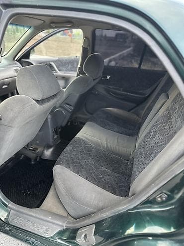 мазду: Mazda 323: 2000 г., 1.3 л, Механика, Бензин, Седан — 8