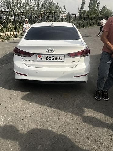 byd e7: Hyundai Avante: 2018 г. — 3