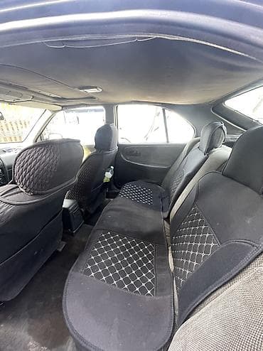 Nissan Primera: 1992 г., 1.6 л, Механика, Бензин, Хэтчбэк — 5