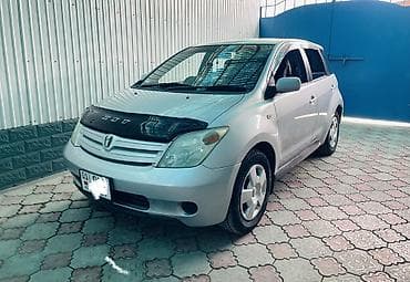 Toyota Ist: 2003 г., 1.3 л, Автомат, Бензин, Хэтчбэк