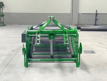 Лукоуборочная машина. Предназначен для выкапывания лука, картофеля at lalafo.kg Лукоуборочная машина. Предназначен для выкапывания лука, картофеля