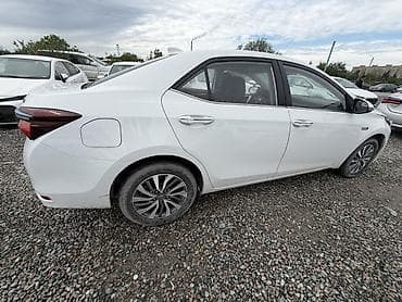 toyota corolla s: Toyota Corolla: 2020 г., 1.8 л, Вариатор, Гибрид, Седан — 5