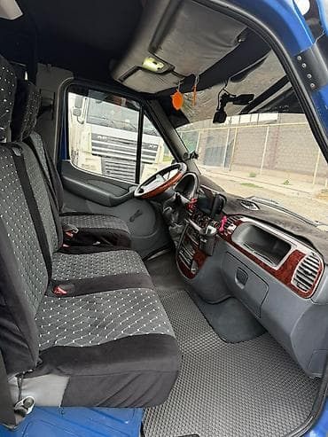 Унаа: Жеңил жүк ташуучу унаа, Mercedes-Benz, Стандарт, 1,5 т, Колдонулган — 3