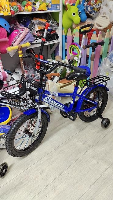 детский велошлем: Детский велосипед, 4-колесный, 4 - 6 лет, Новый — 6