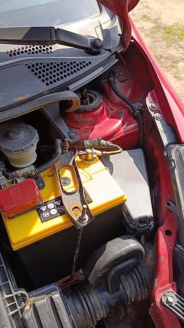 карбюратор новый: Honda Fit: 2002 г., 1.3 л, Автомат, Бензин, Хэтчбэк — 3