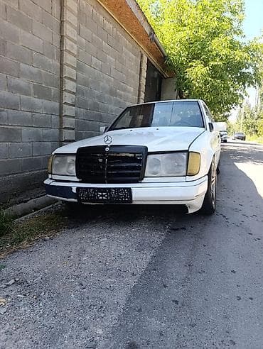 mc 2000: Mercedes-Benz W124: 1990 г., Седан — 8