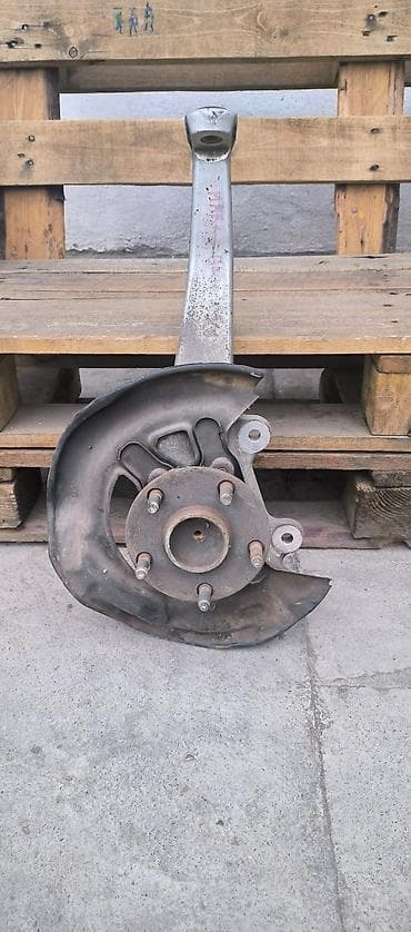 Автокосметика: Ступица с подшипником (цапфа),на Тойота Краун Маджеста 180 кузов,так — 1