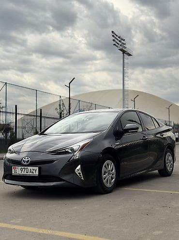 Транспорт: Toyota Prius: 2018 г., 1.8 л, Вариатор, Гибрид, Лифтбек — 1