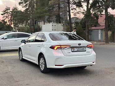 corolla 2004: Toyota Corolla: 2022 г., 1.8 л, Вариатор, Гибрид, Седан — 8