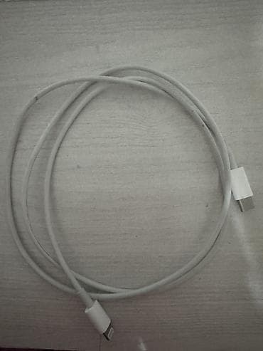 Кабель USB‑A to Lightning (белый) - Разъёмы: USB‑A с одной стороны и — 1