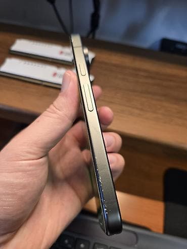 obsidian: Google Pixel 9, Б/у, 128 ГБ, цвет - Черный, 1 SIM, eSIM — 4