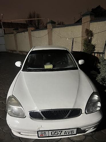 Daewoo Nubira: 1999 г., 1.6 л, Механика, Бензин, Седан