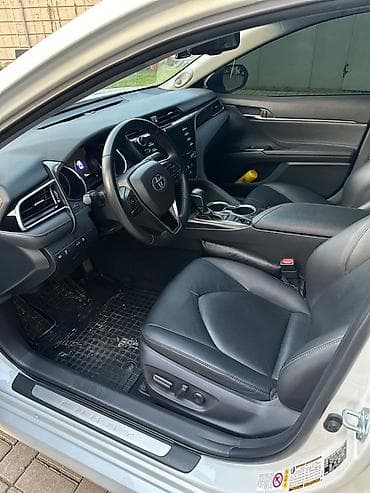 corolla s: Toyota Camry: 2018 г., 2.5 л, Автомат, Бензин, Седан — 10