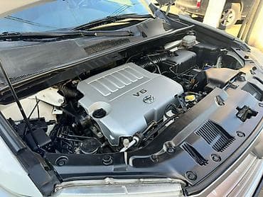 продаю картинг: Toyota Highlander, белый кроссовер 4WD - Кузов: 5‑дверный SUV, белый — 4