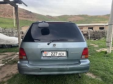 Унаа сатуу: Honda Odyssey: 1995 г., 2.3 л, Автомат, Бензин, Вэн/Минивэн — 2