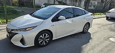 byd e5: Toyota Prius: 2019 г., 1.8 л, Вариатор, Гибрид, Лифтбек — 4