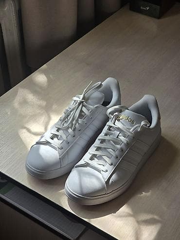 Кроссовки, 42, Adidas, Новый, цвет - Белый, Самовывоз, Бесплатная доставка