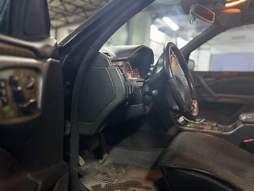 range rover vogue: Mercedes-Benz E-Class: 2001 г., 4.3 л, Автомат, Бензин, Седан — 5