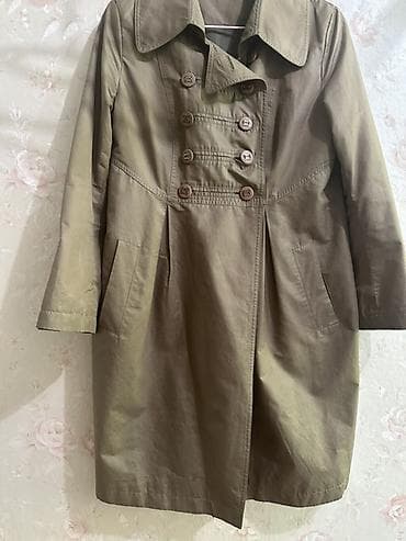 Плащ, Тренчкот, Двубортная модель, M, L at lalafo.kg Плащ, Тренчкот, Двубортная модель, M, L